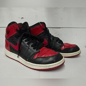 Nike "Banned"Red Retro OG High Tops Sz Youth 7